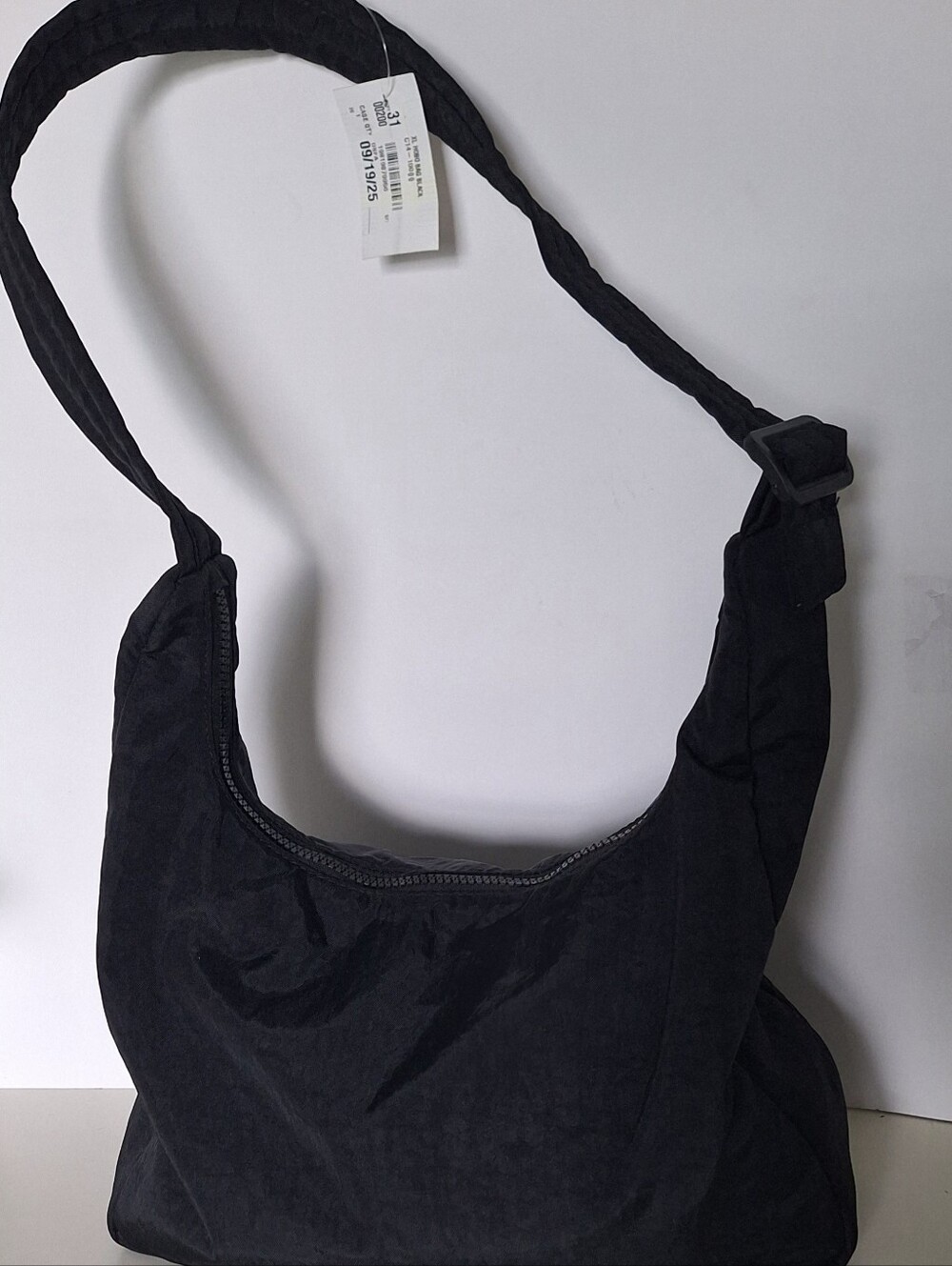 Black Women's Shoulder Bag - Casual Everyday Tote Water Resistant Very Light